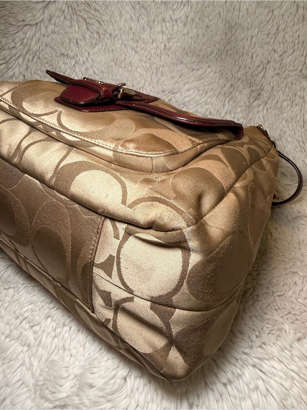 Authentic vintage Coach Signature Canvas Shoulder Bag with Wine Leather Trim - Picture 8 of 8
